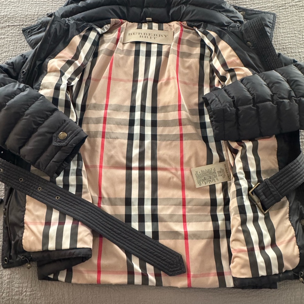 Burberry Puffer Coat - Picture 6 of 6